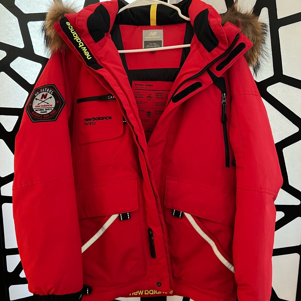 KOREA New Balance Down Winter Jacket Size S (Like new)